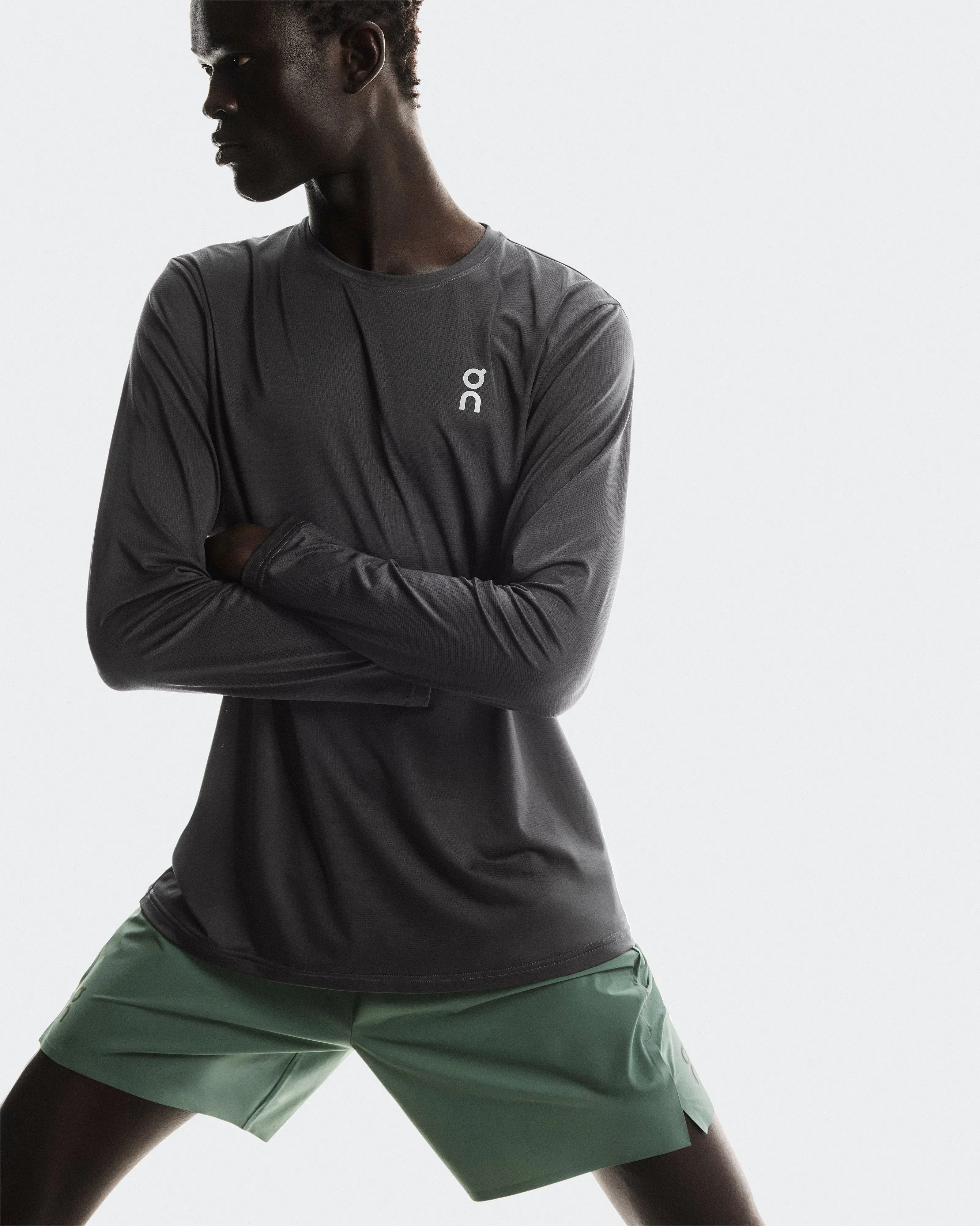 On 7" Performance Shorts Olive