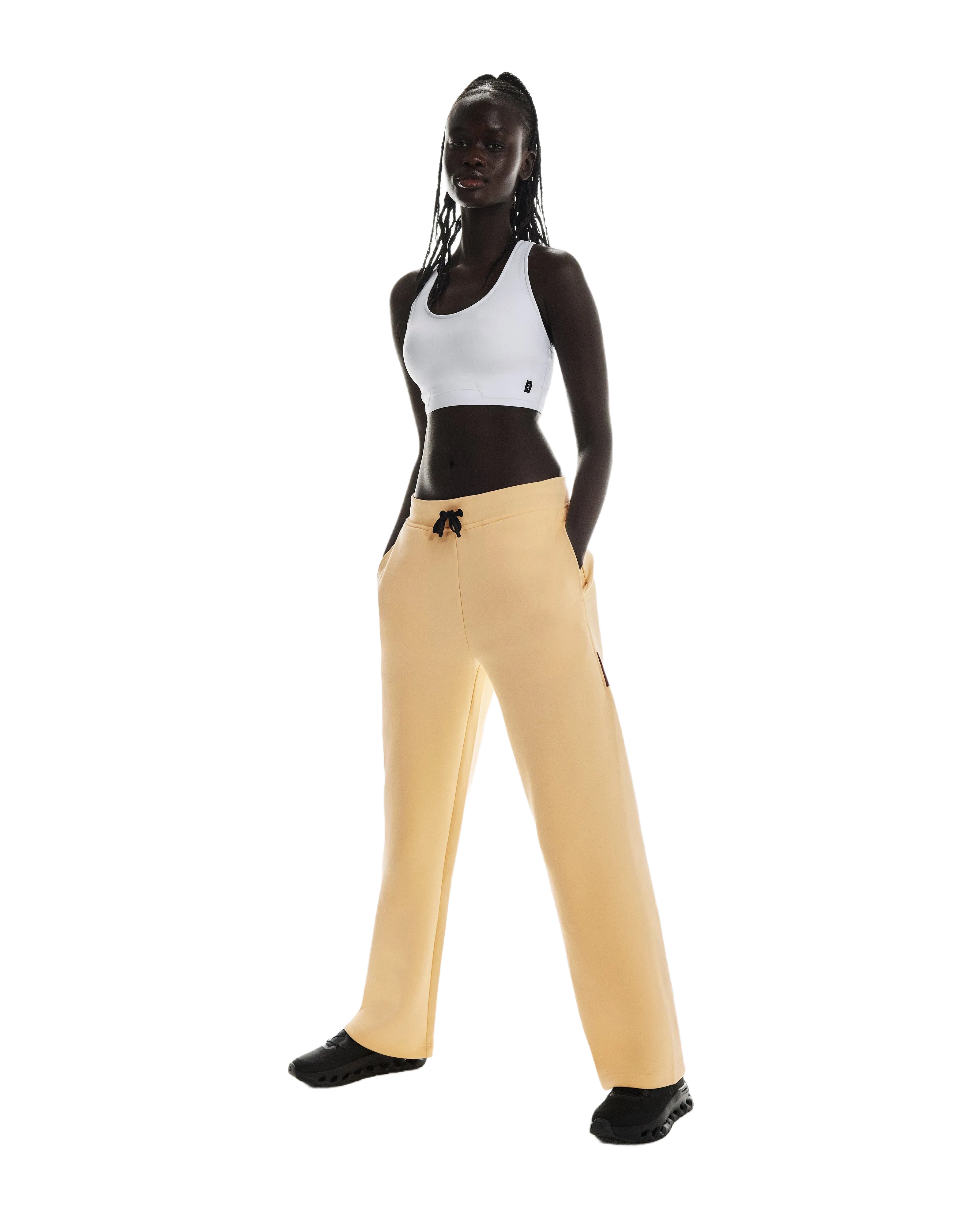 On Focus Tech Sweatpants Nectar