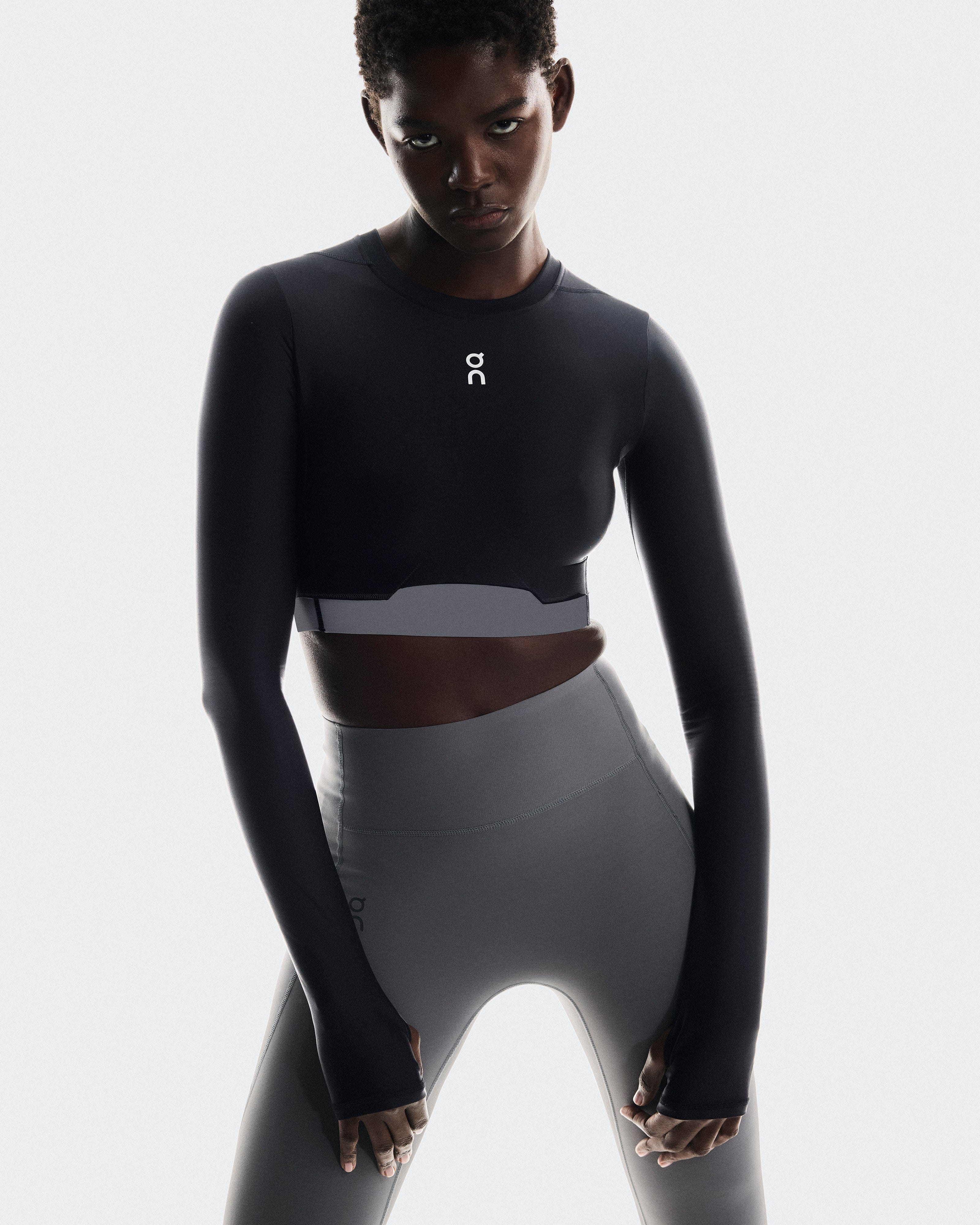 On Train Long Sleeve Crop Black