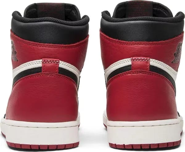 Air Jordan 1 Retro High OG Bred Toe
