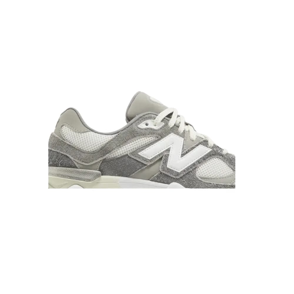 9060 Grey White
