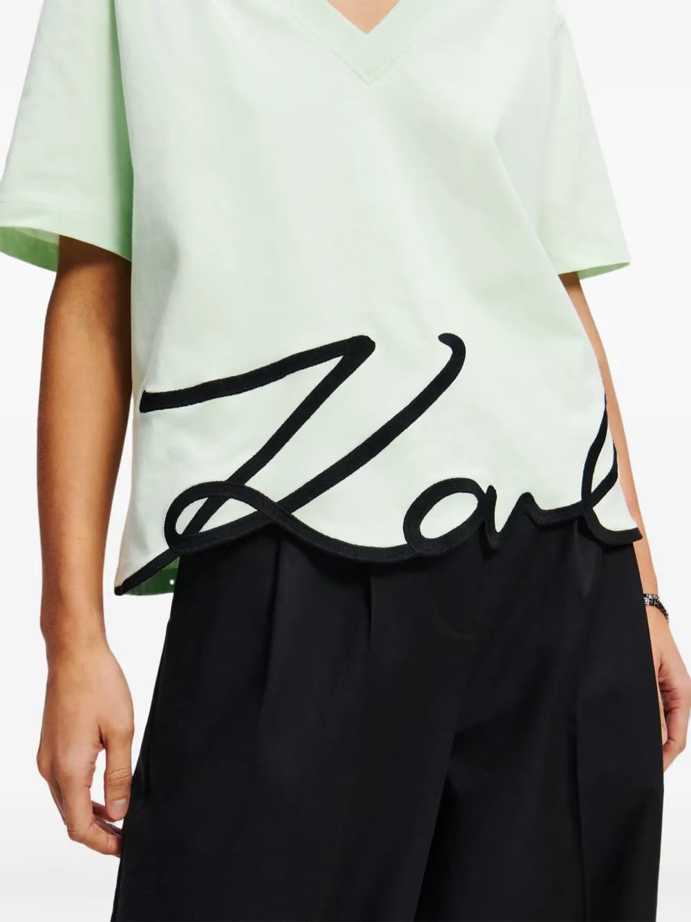 Signature T-Shirt