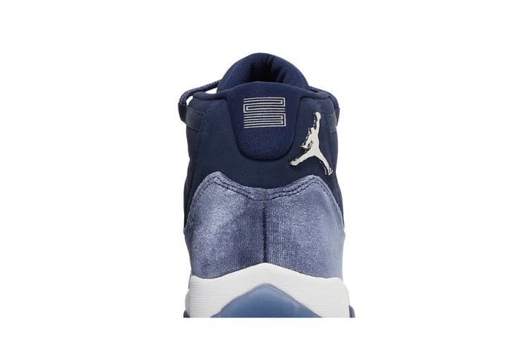 Wmns Air Jordan 11 Retro Midnight NavyMetallic SilverWhite