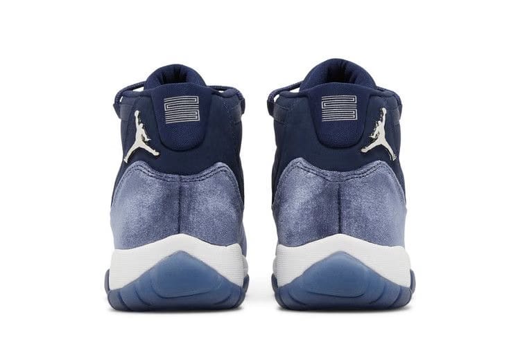 Wmns Air Jordan 11 Retro Midnight NavyMetallic SilverWhite