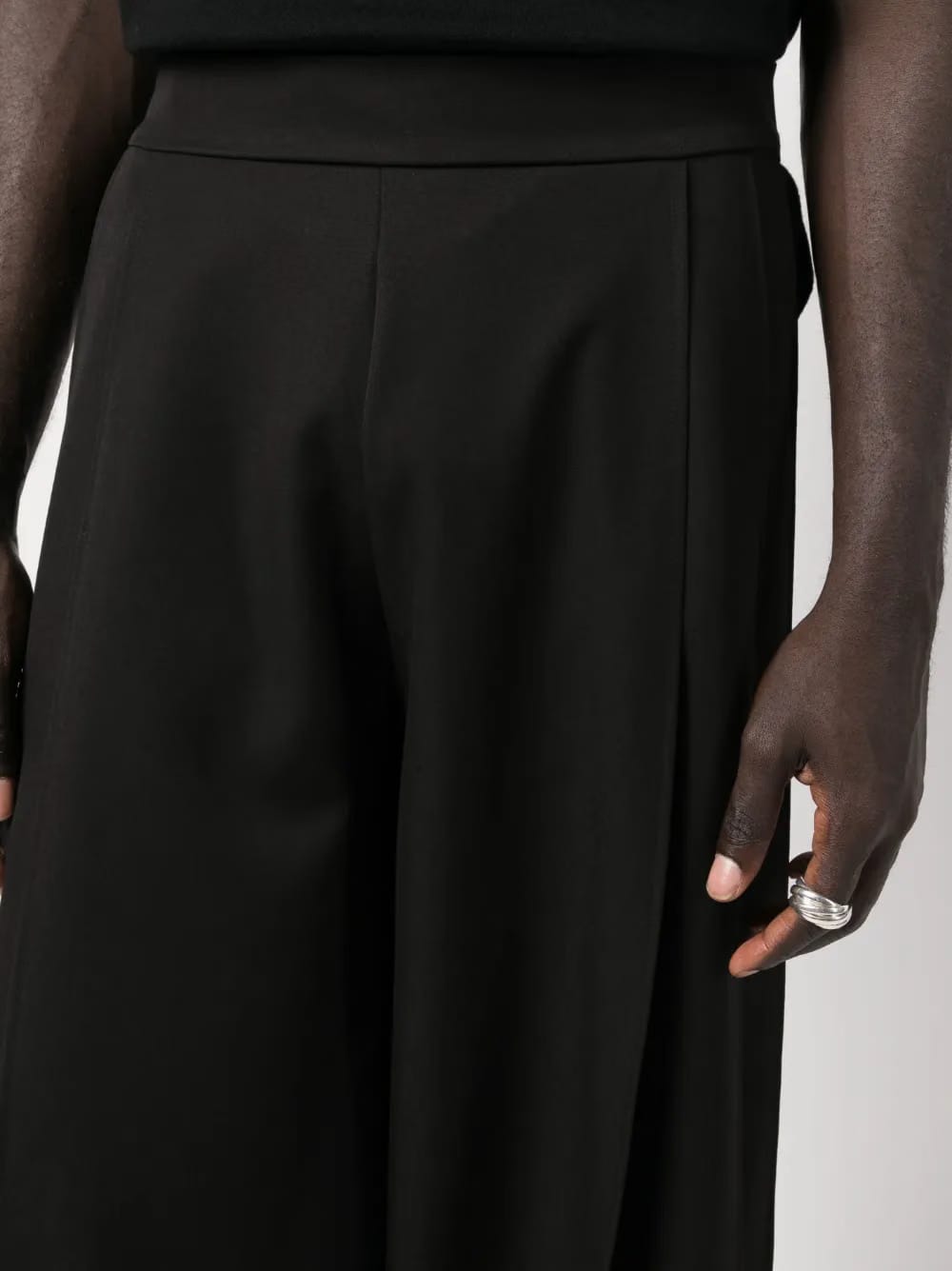 tie-fastening wide-leg trousers