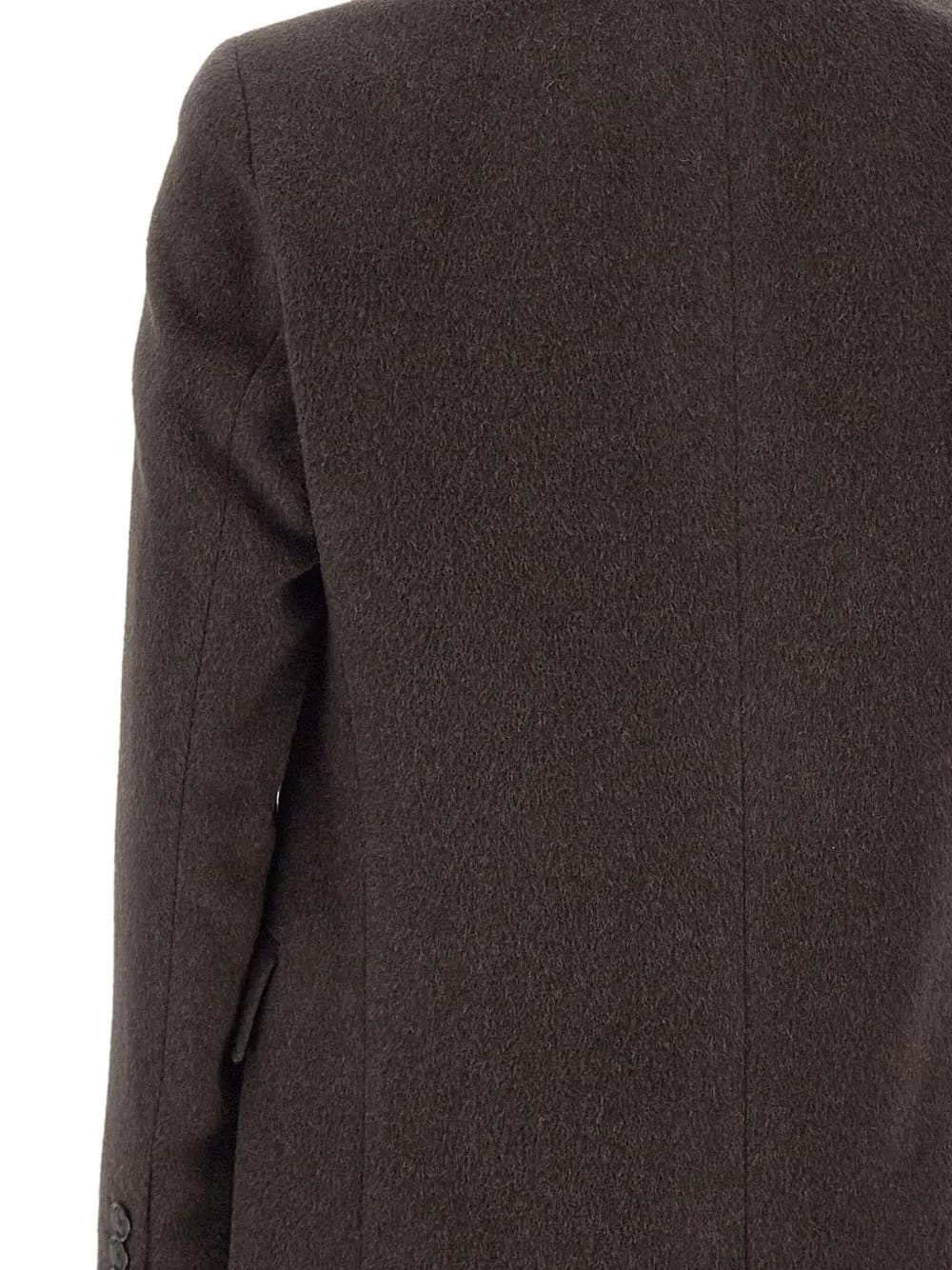 peak lapels double-breasted coat