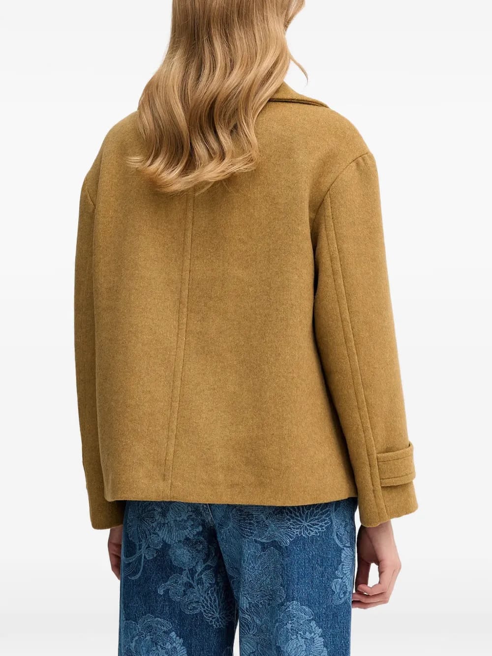 buttoned V-neck jacket