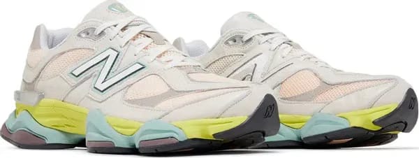 New Balance 9060 Moonbeam Vintage Rose