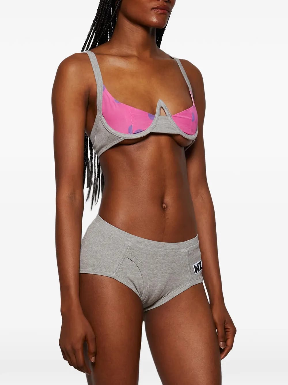 scoop-neck bra