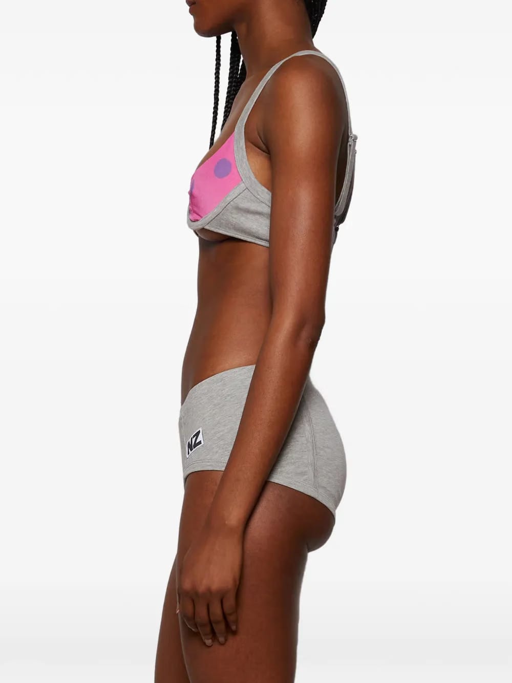 scoop-neck bra