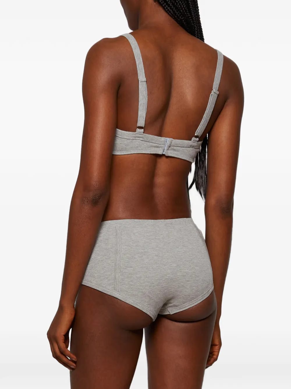 scoop-neck bra