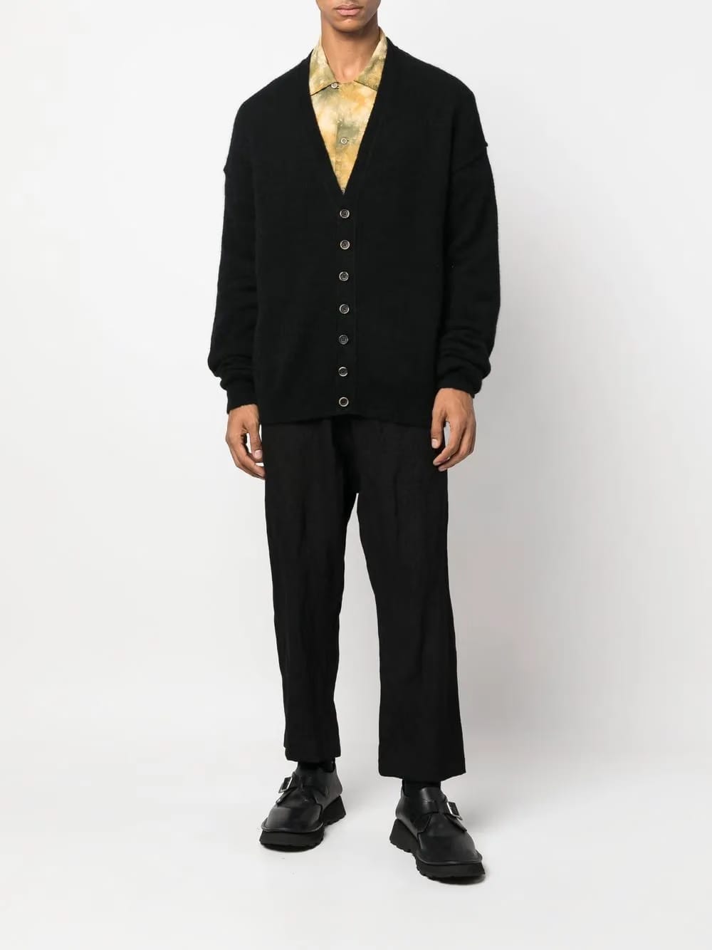drop-crotch trousers