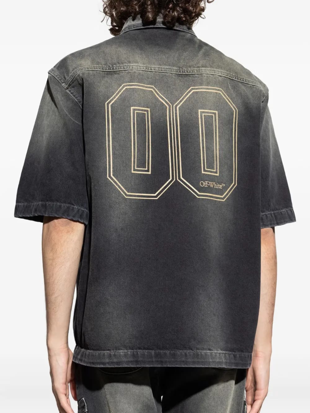short-sleeved denim shirt