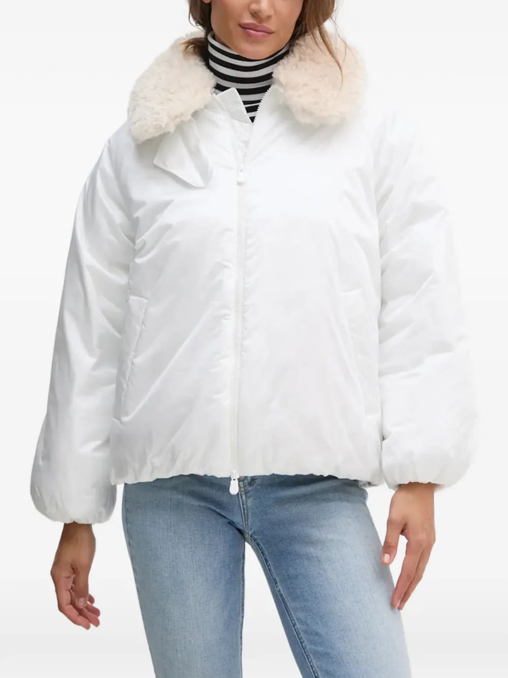 Petal faux-fur-collar zip-fastening jacket