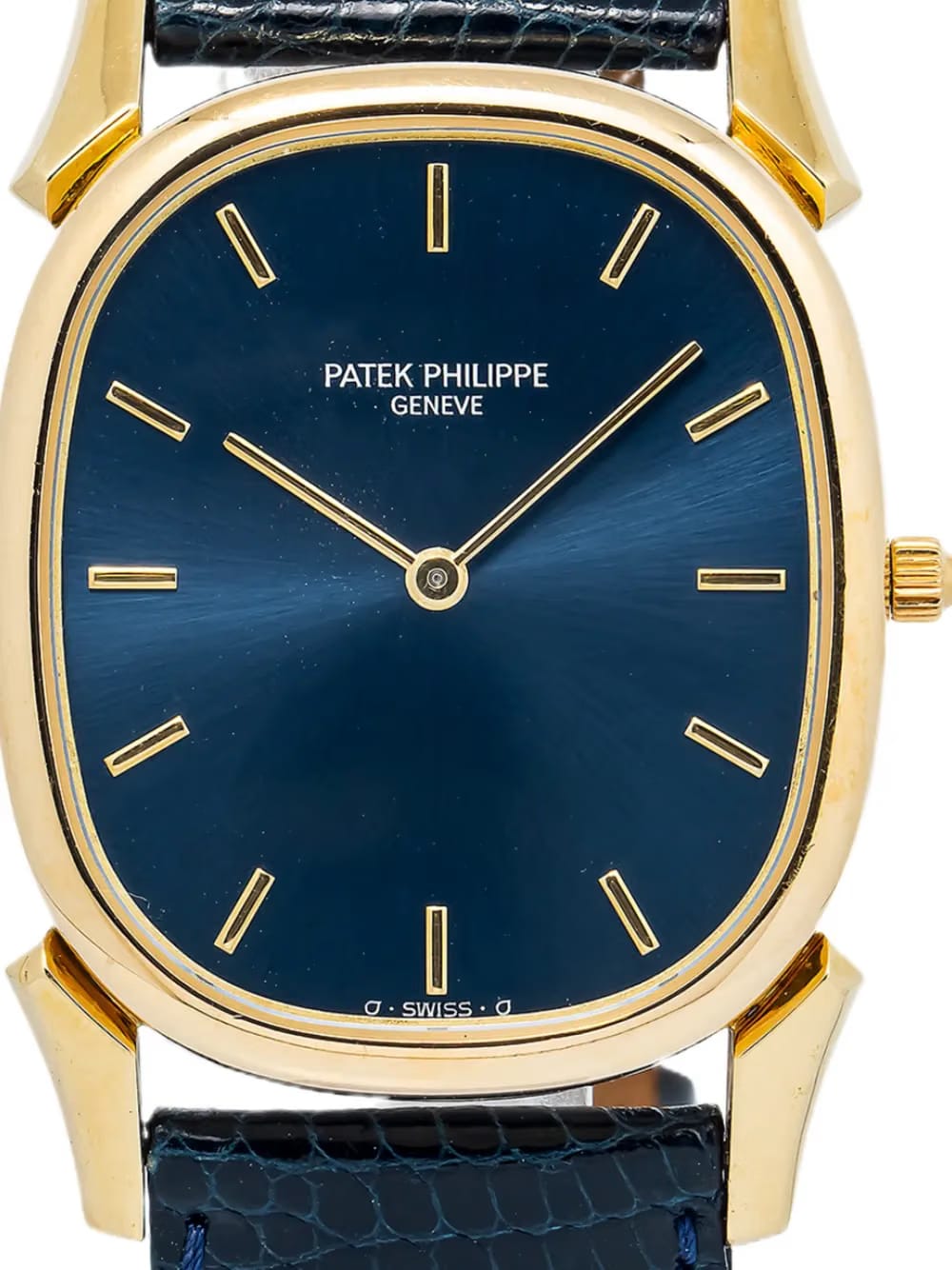 Golden Ellipse 31mm watch