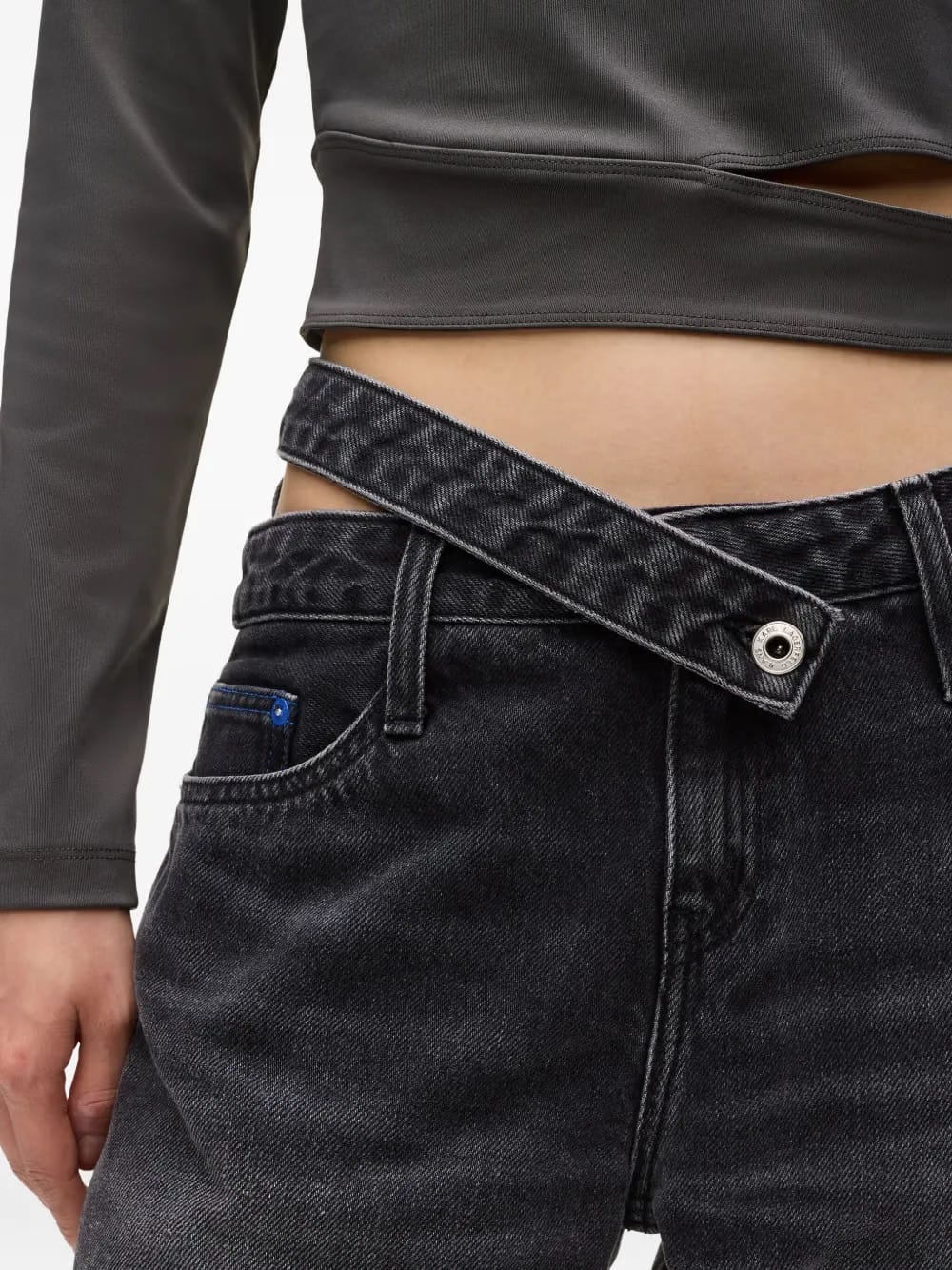 Cutout waist relaxed jeans