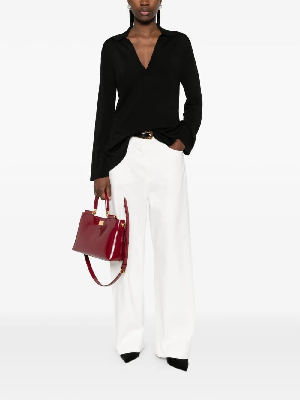 V-neck knitwear