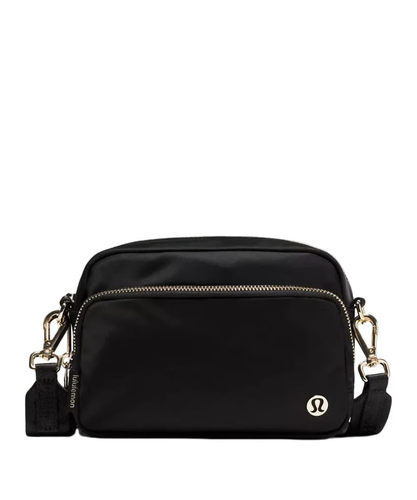 Lululemon Everywhere Crossbody Bag 2L Metal Hardwar Black/Golde