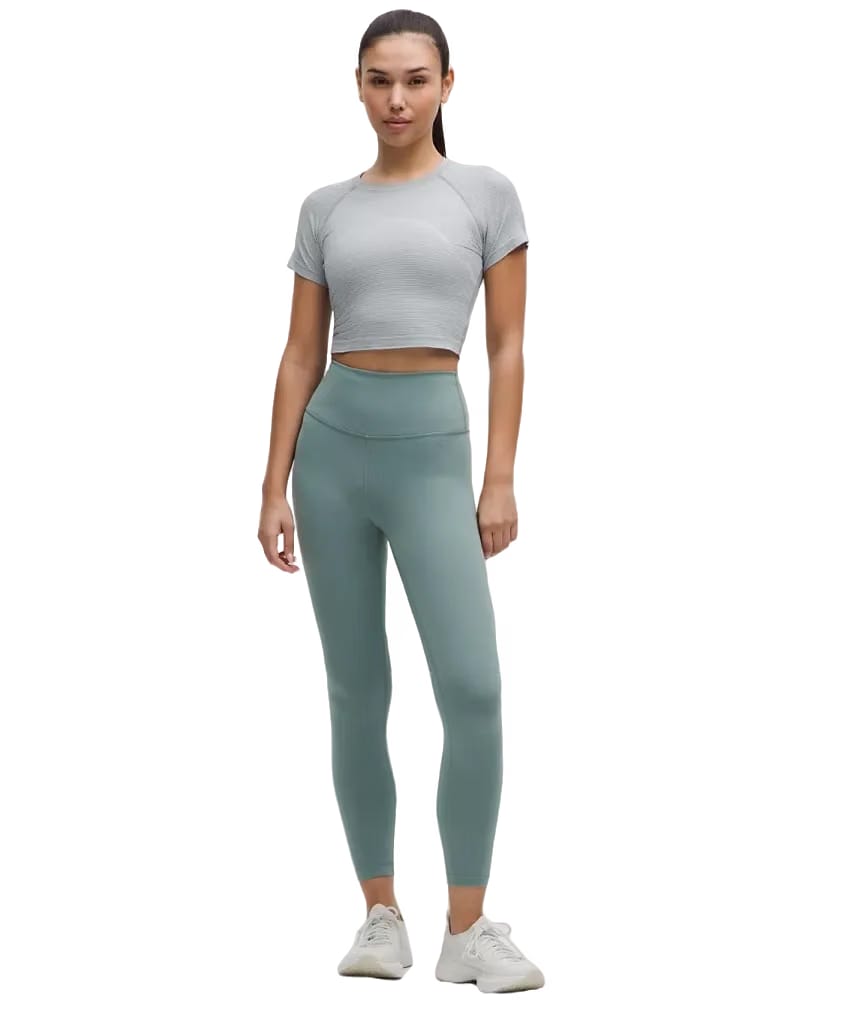Lululemon Swiftly Tech Cropped Shorts-Sleeve Shirt 2.0 Spandex Stripe White/Grey Oasis