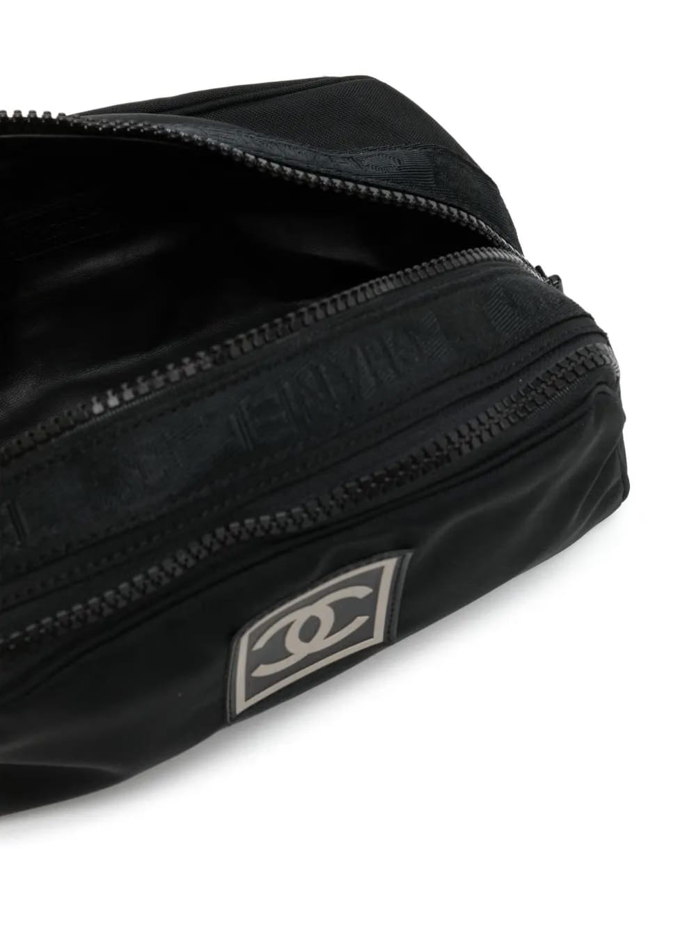 Sports line cosmetic pouch