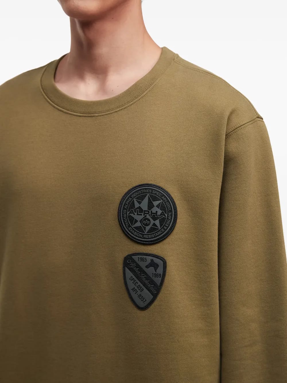 patch-pocket crew-neck sweatshirt