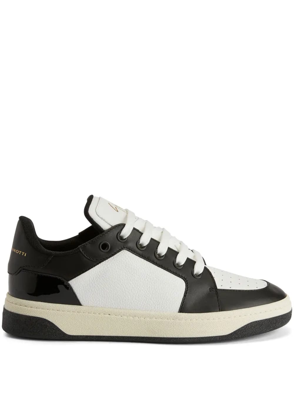 GZ94 sneakers