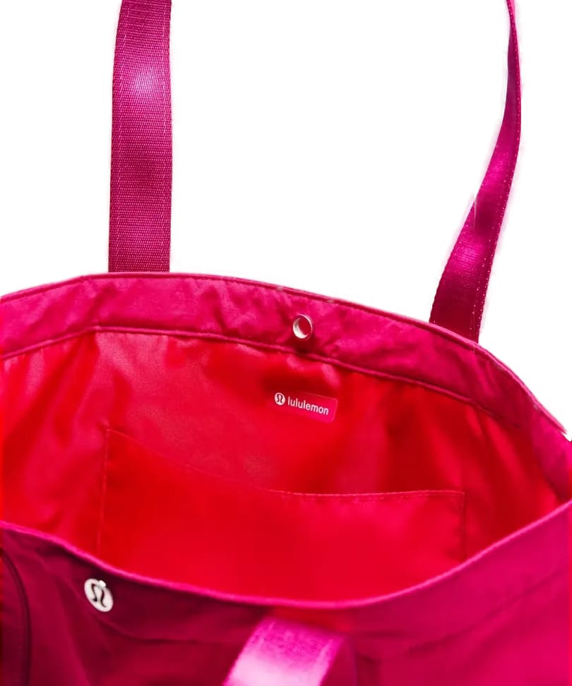 Lululemon Daily Multi-Pocket Tote Bag 20L Passionate/Ripened Raspberry