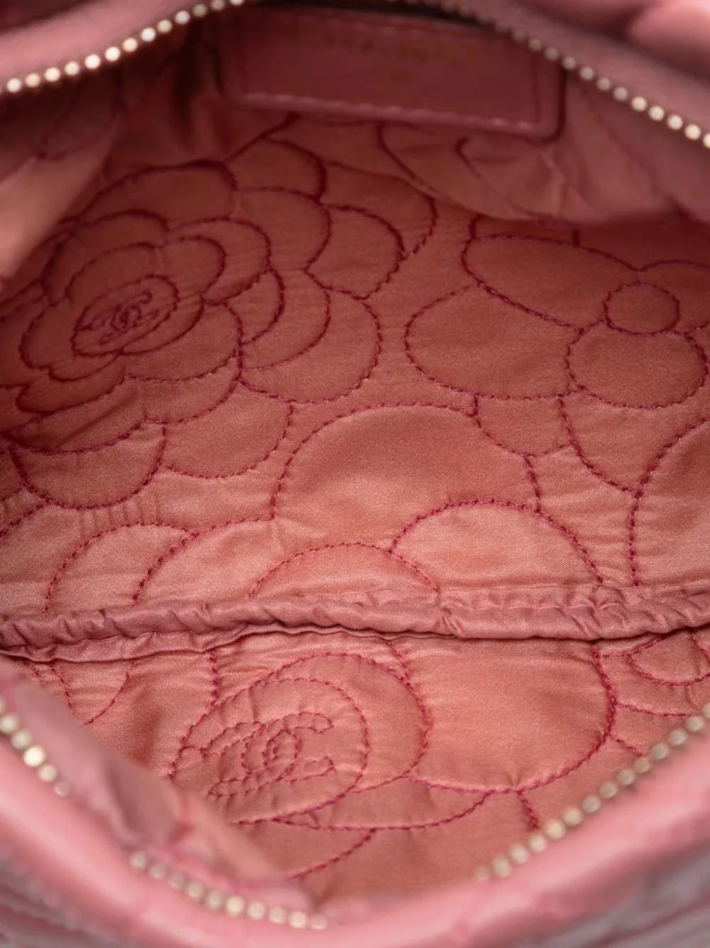 2013-2014 Embossed Lambskin Camellia Chain Pochette shoulder bag