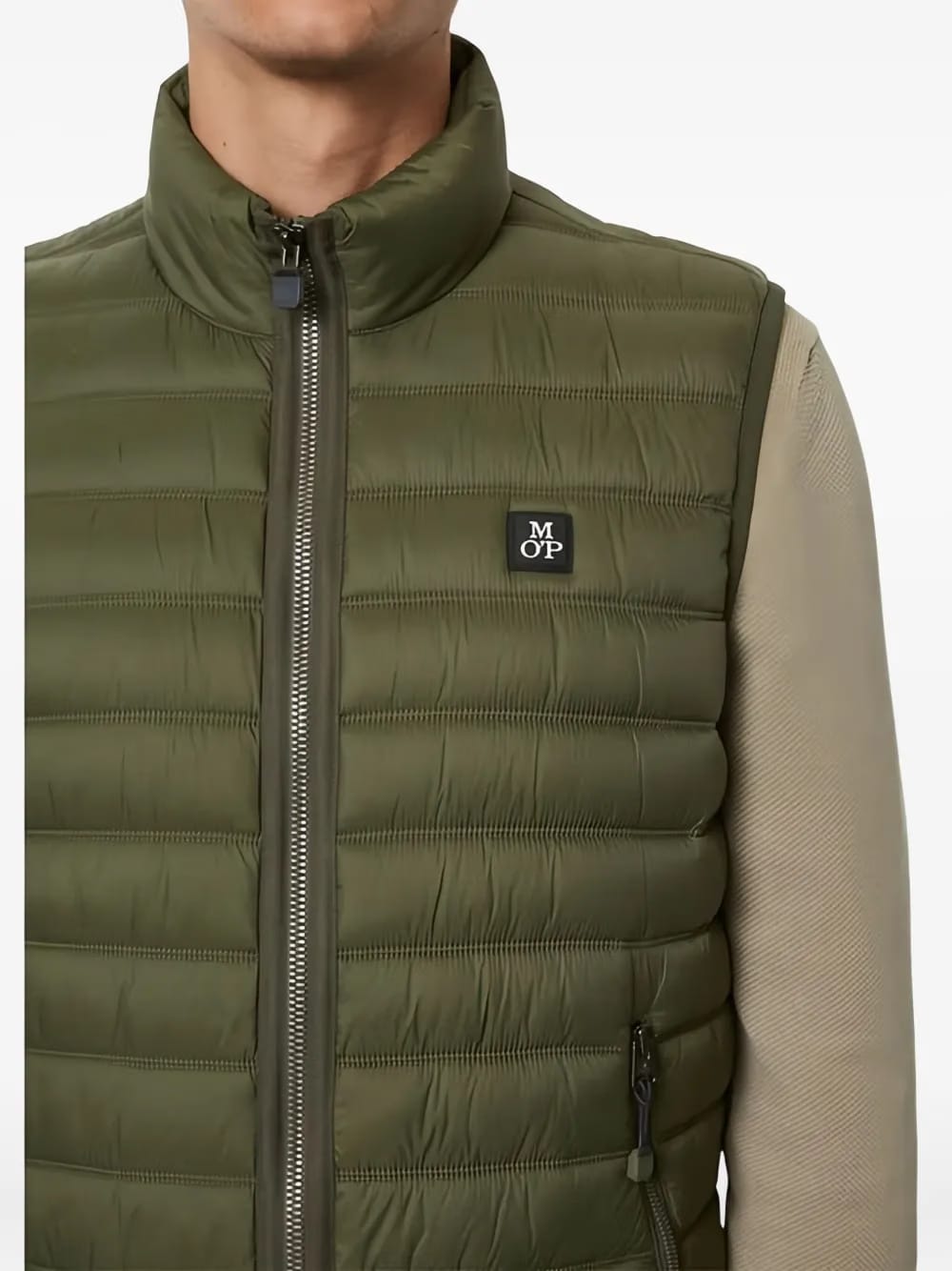 quilted zip-up gilet