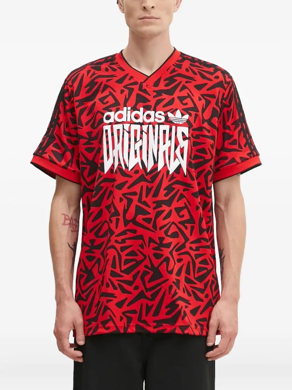 abstract-print V-neck T-Shirt