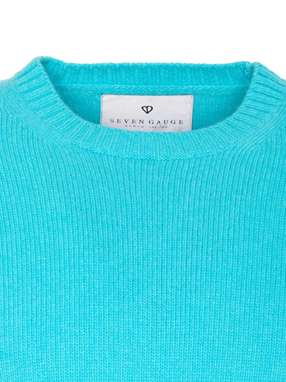 crew-neck long-sleeves sweater
