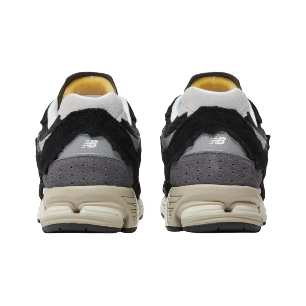 New Balance 2002R Black Grey