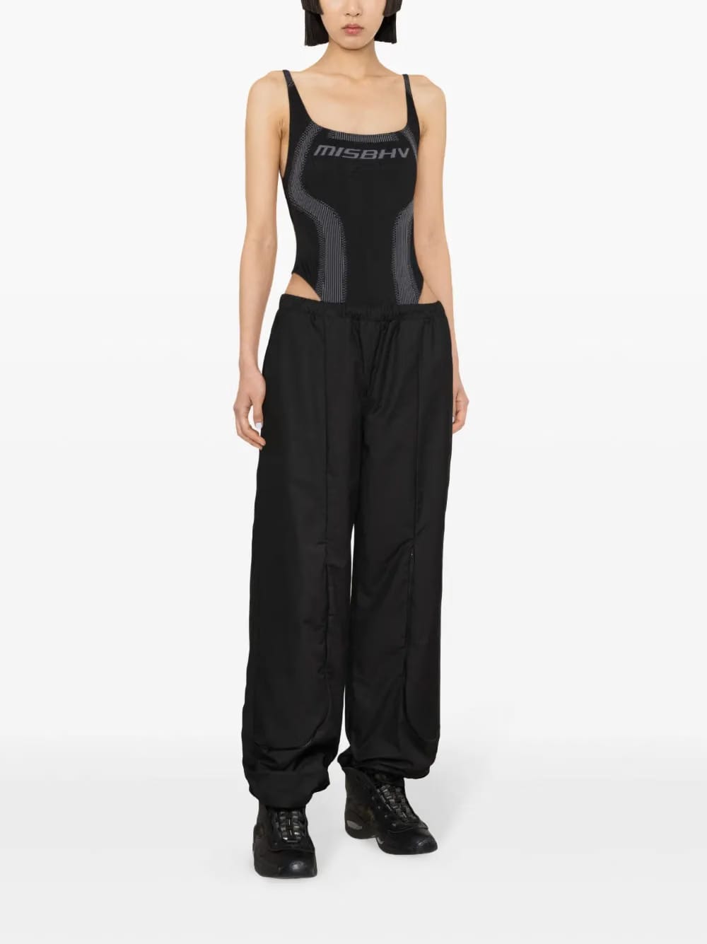 logo-embroidered jacquard body