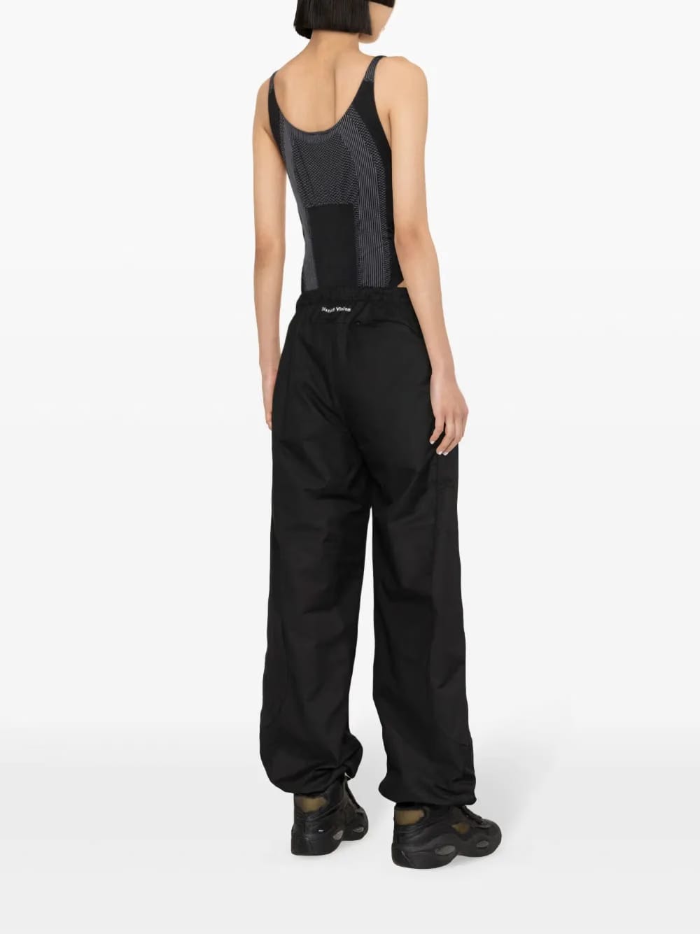 logo-embroidered jacquard body