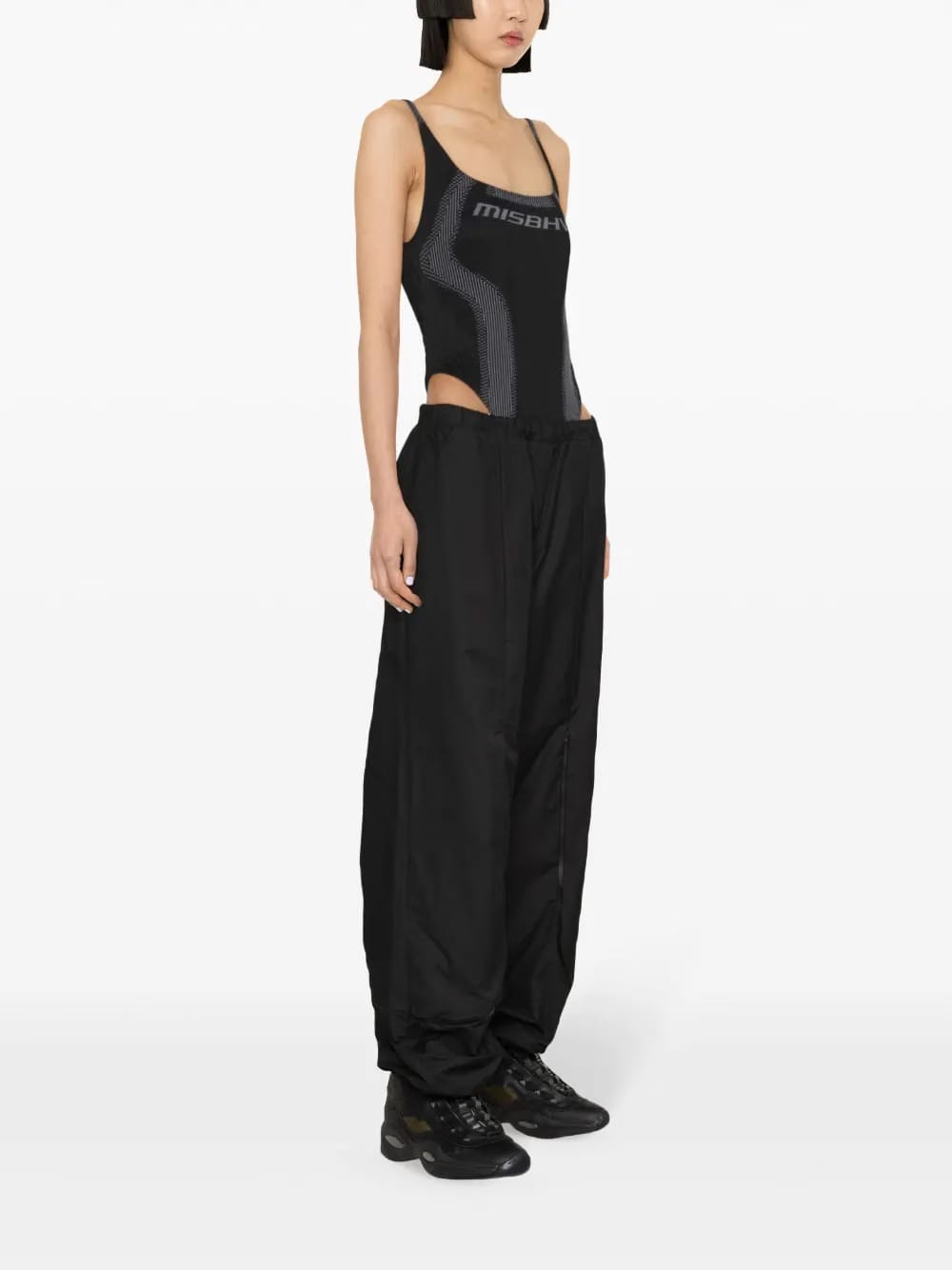 logo-embroidered jacquard body