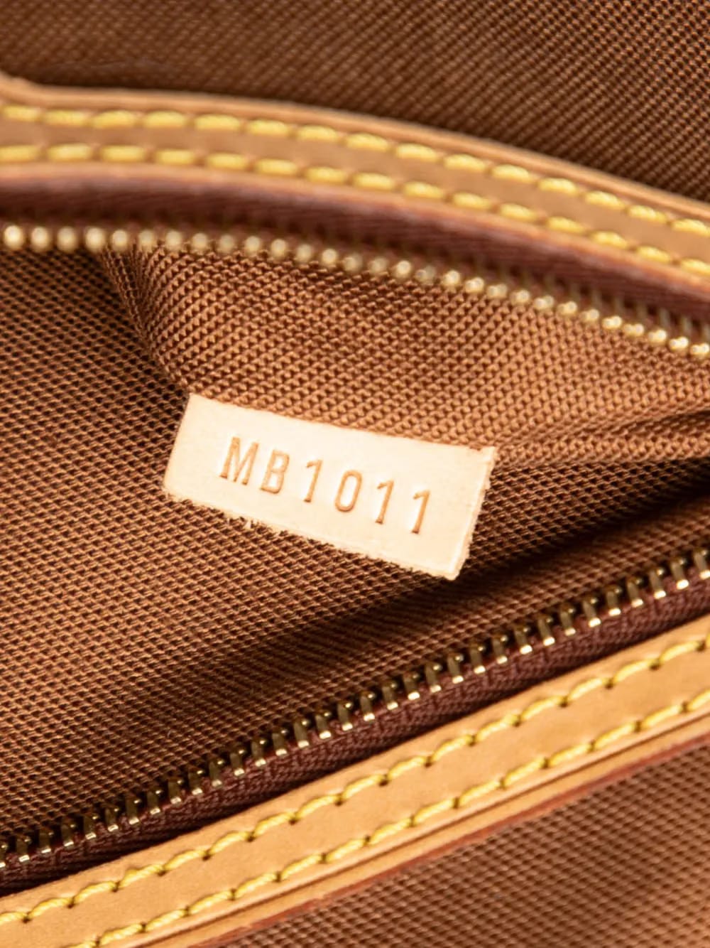 2001 Monogram Porte Documents Pegase business bag