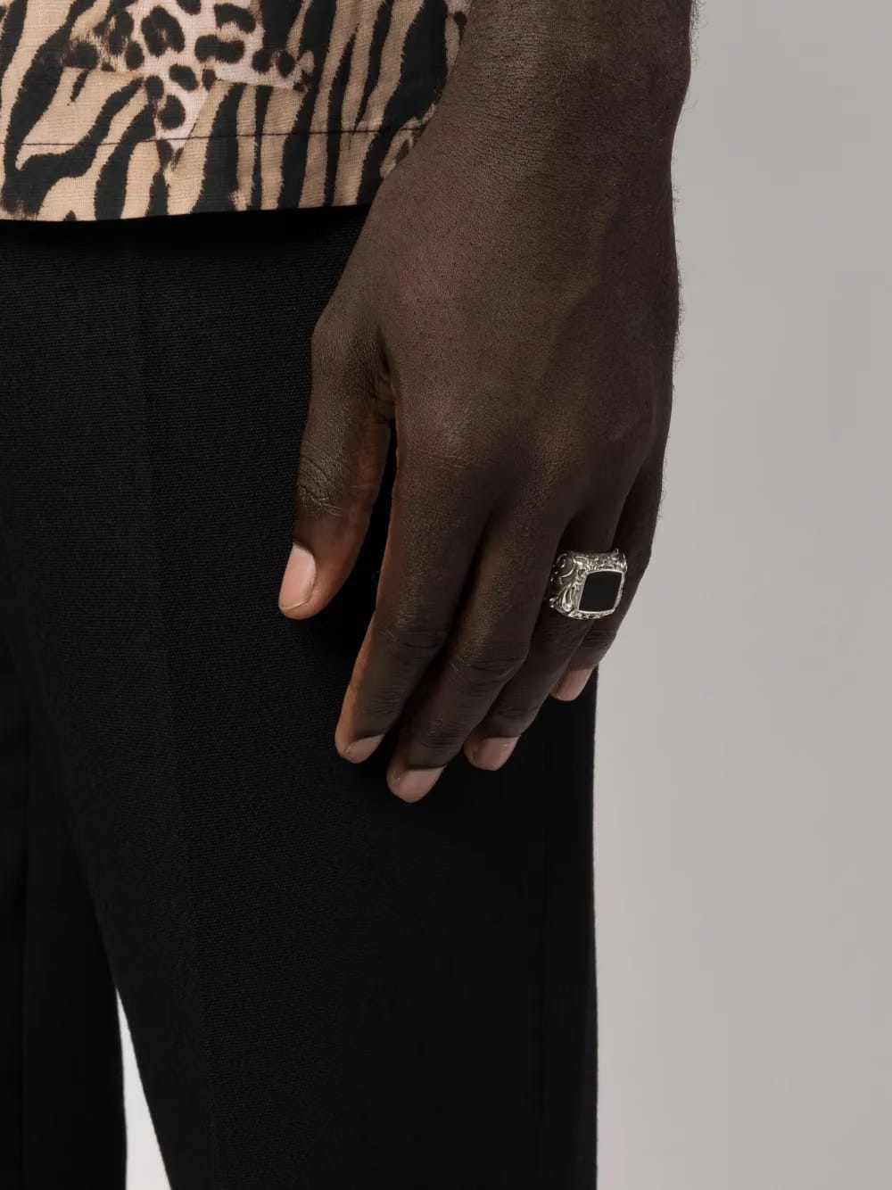 Arabesque Stone ring