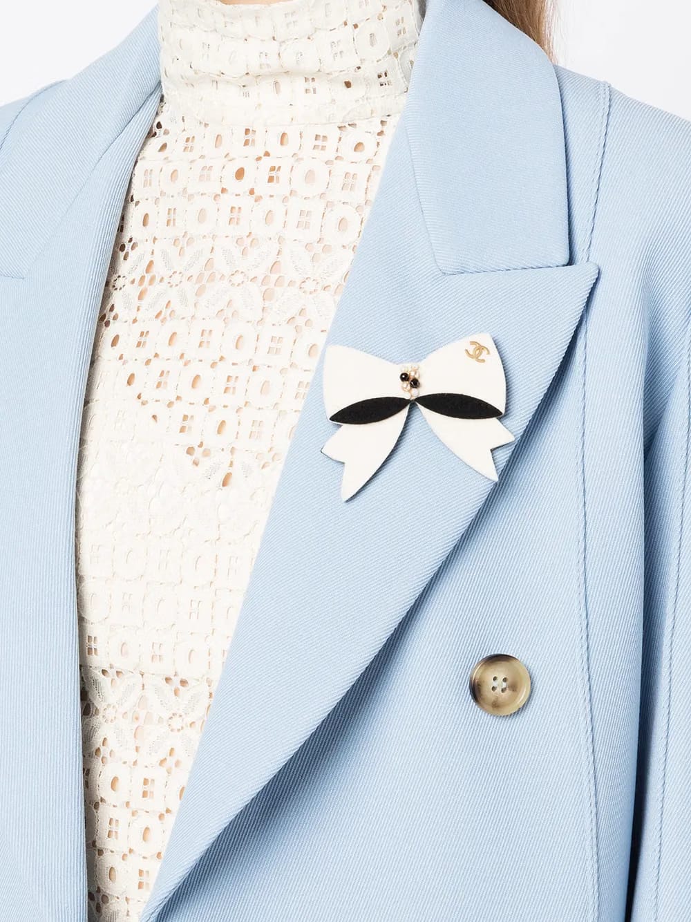2002 felt bow brooch