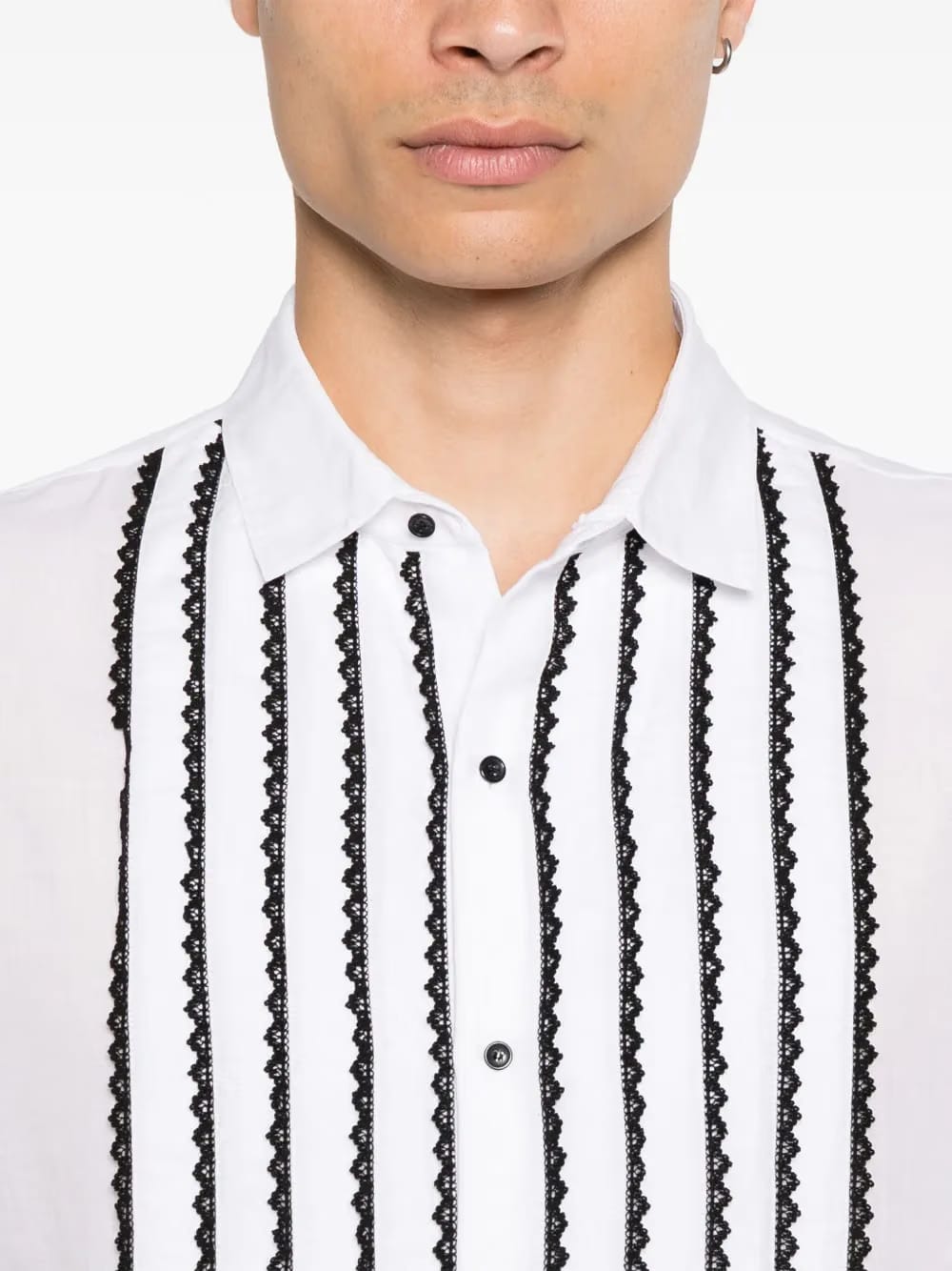contrasting lace-detail shirt