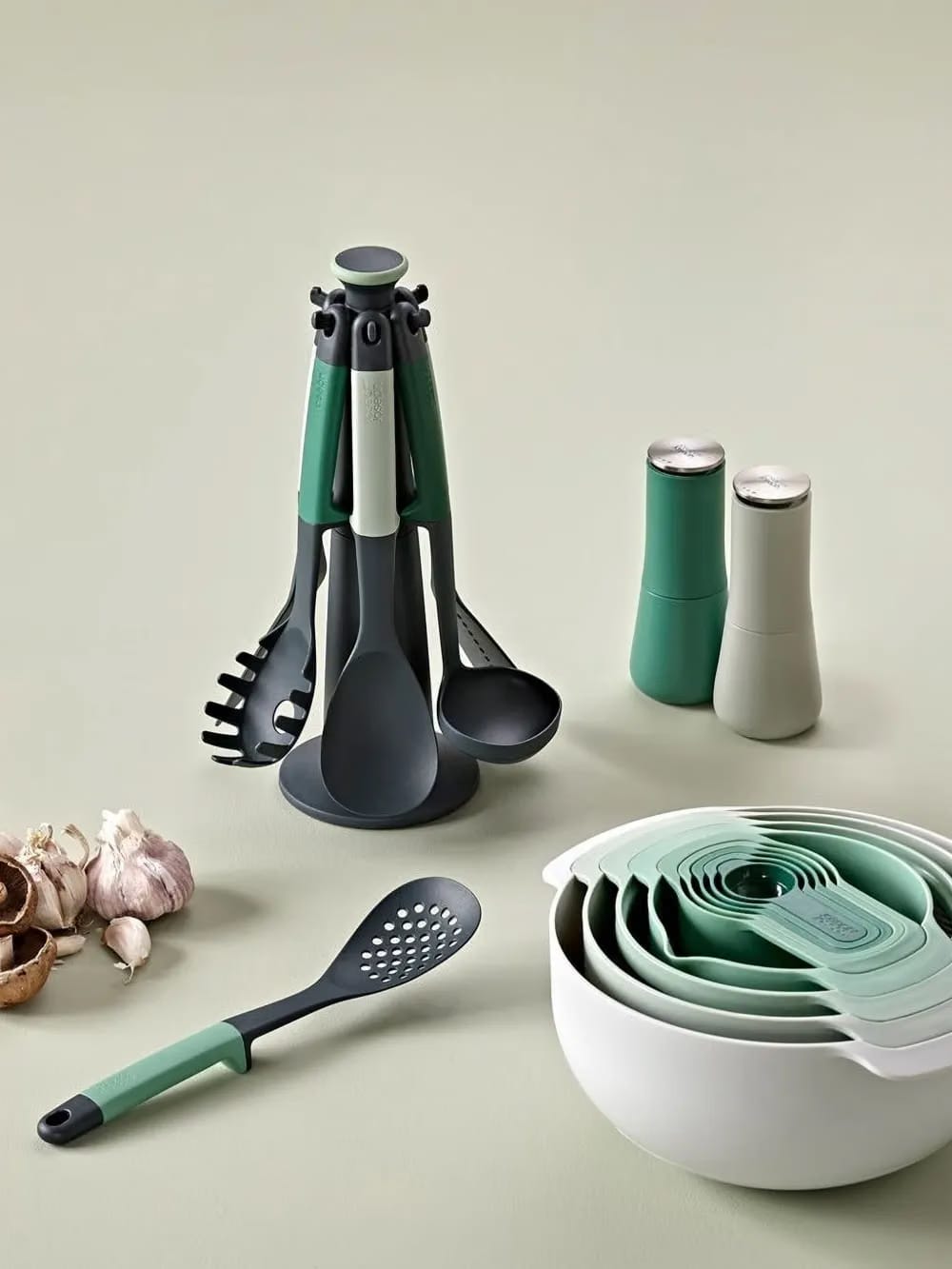 Elevate™ utensil storage (set of six)