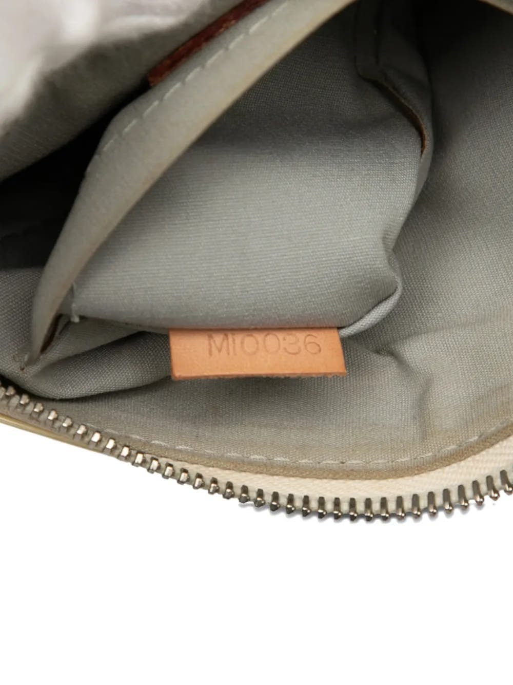 2006 Monogram Vernis Minna Street crossbody bag