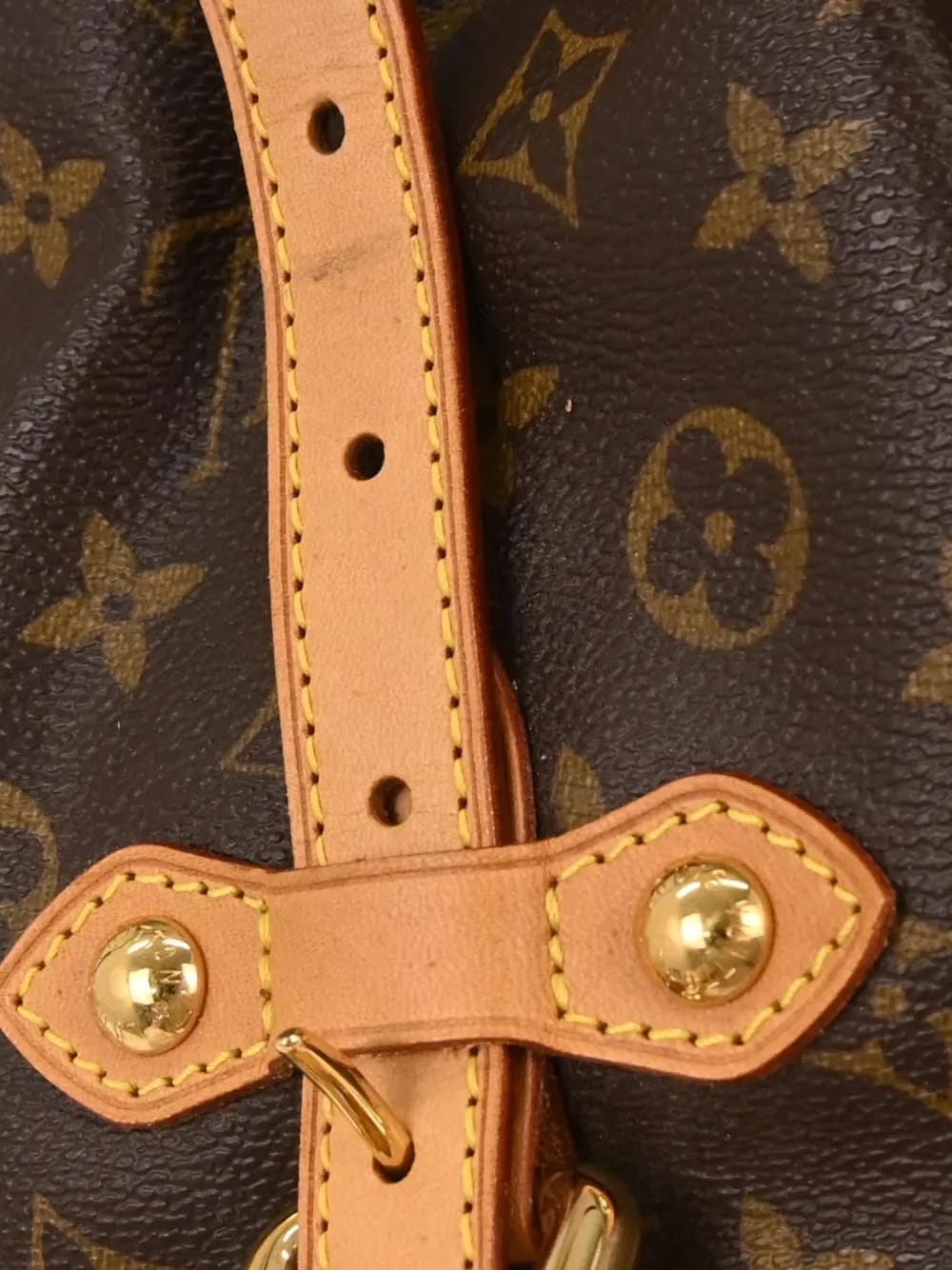 2013 GM Tivoli handbag