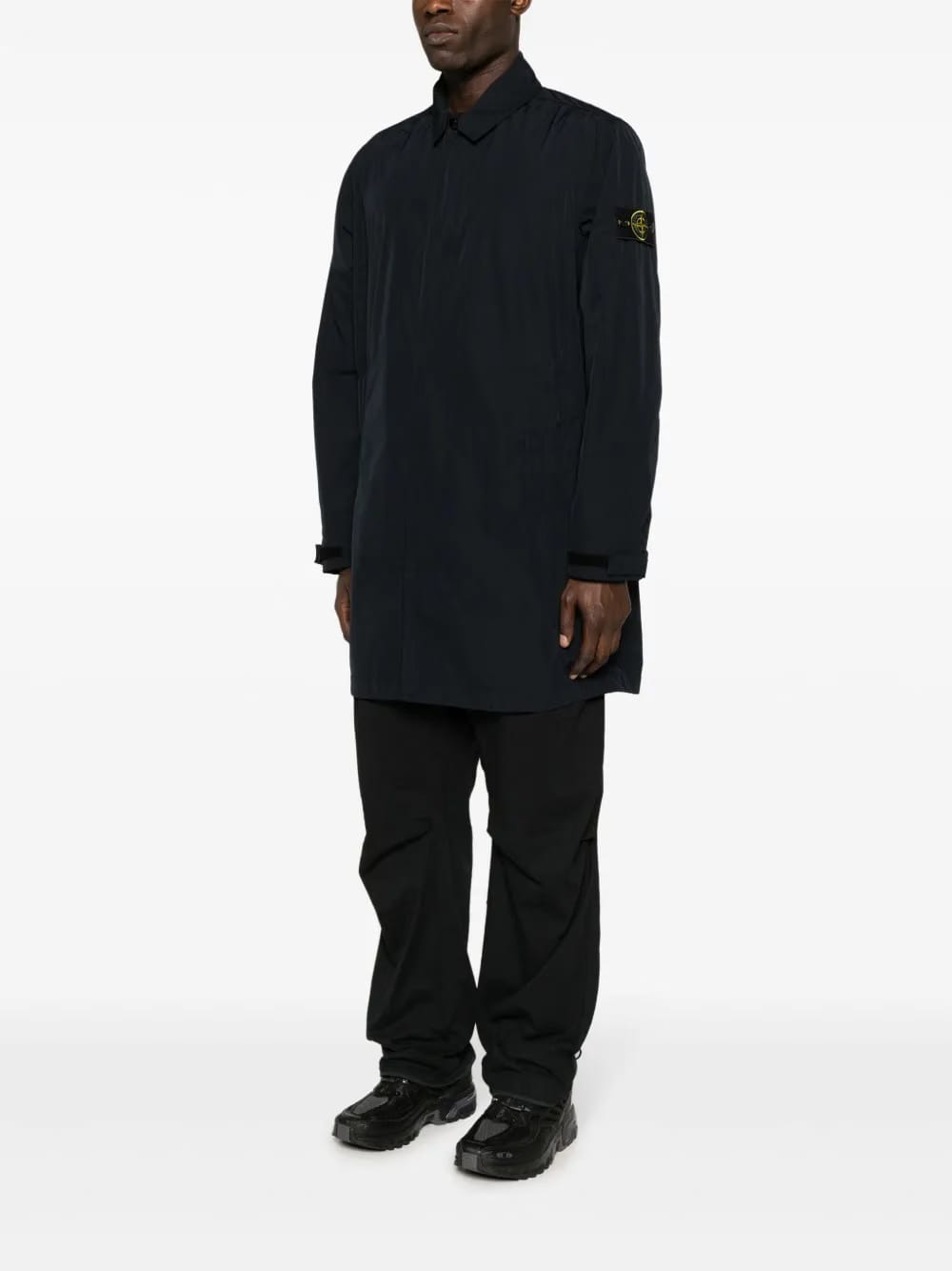 Compass-badge single-breasted coat