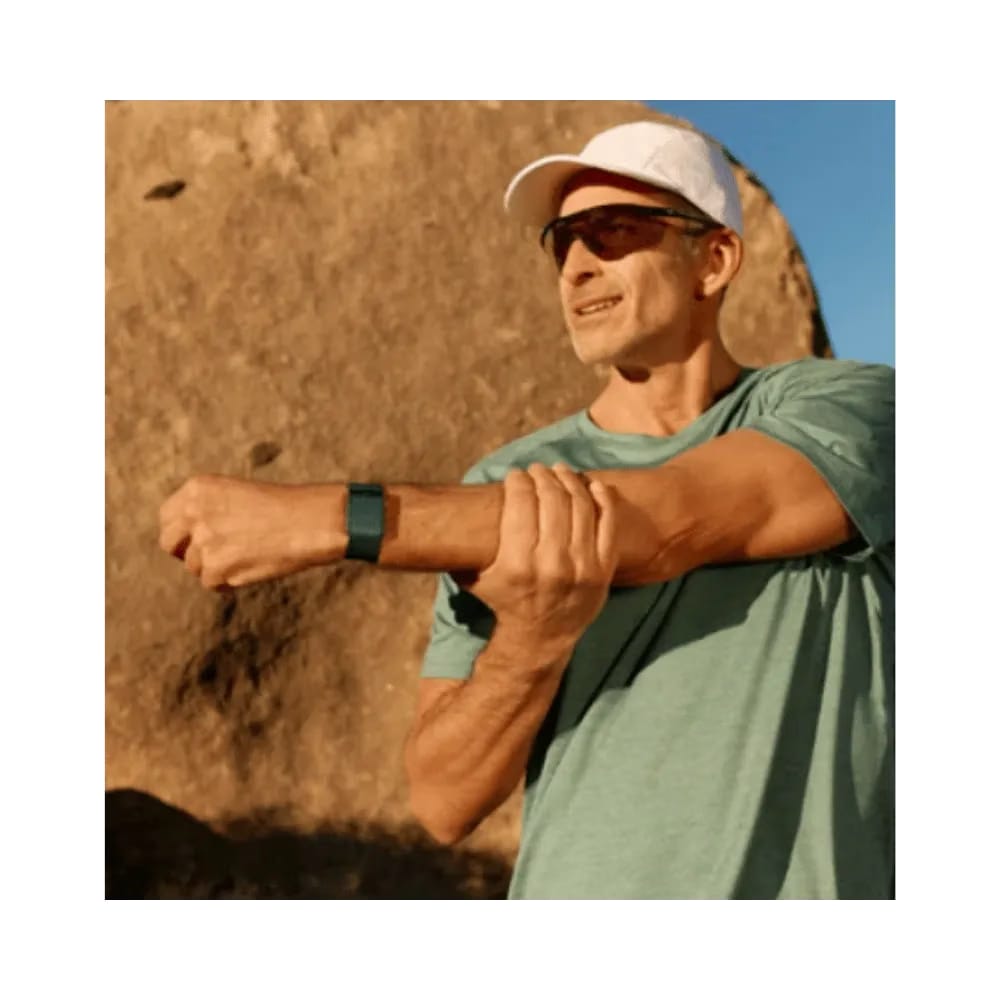Whoop 5.0 Leatherluxe Tapered Camel with Gold Band (12 Month Peak Subscription Included)