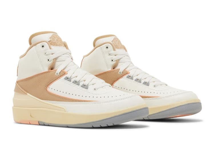 Wmns Air Jordan 2 Retro Off WhiteDesertSunset HazeMuslin