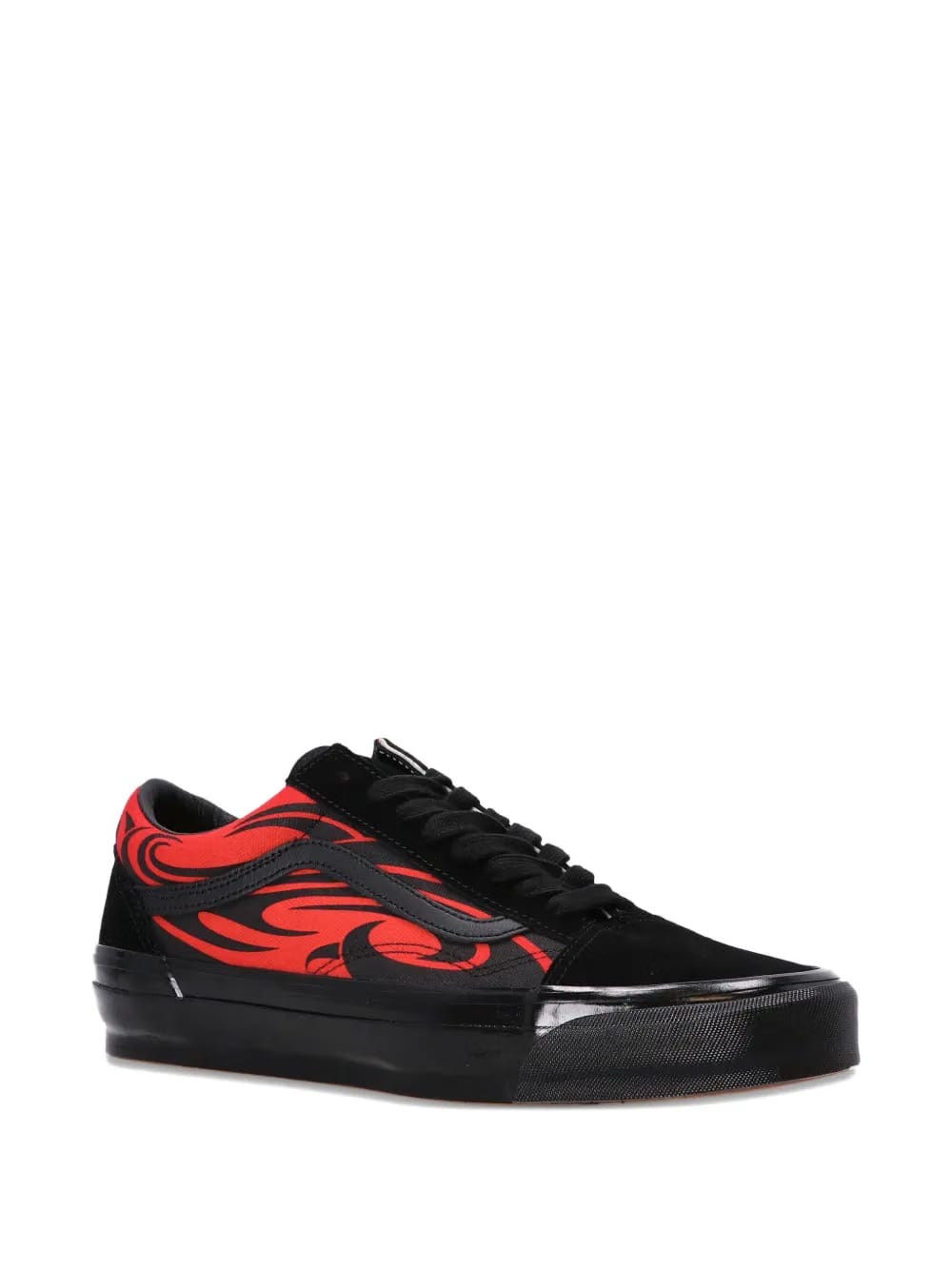 flame-embellished low-top sneakers