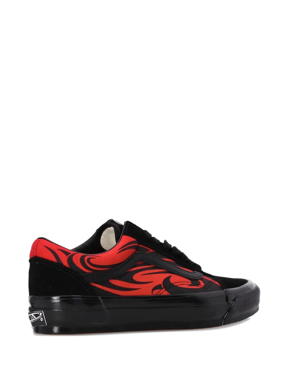 flame-embellished low-top sneakers