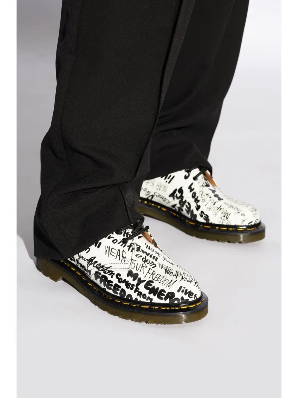 x Dr. Martens 1461 brogues