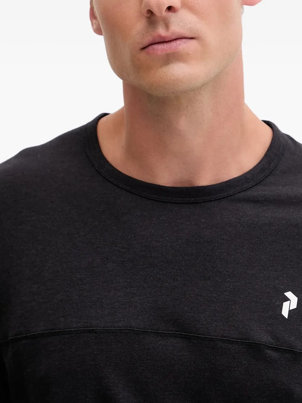 logo round-neck sweater