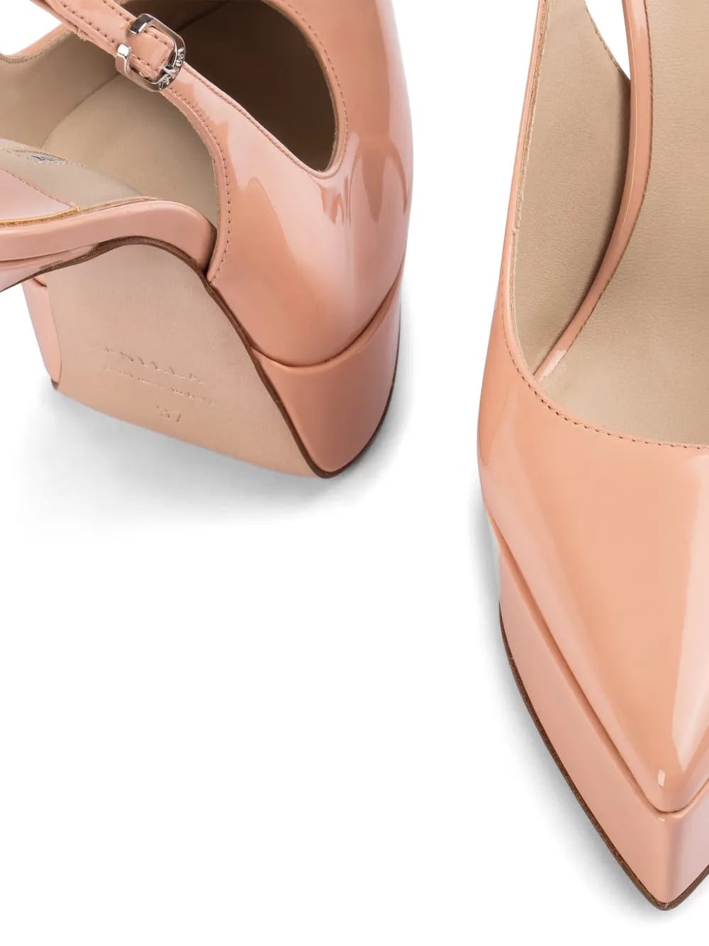 Uma slingback platform pumps